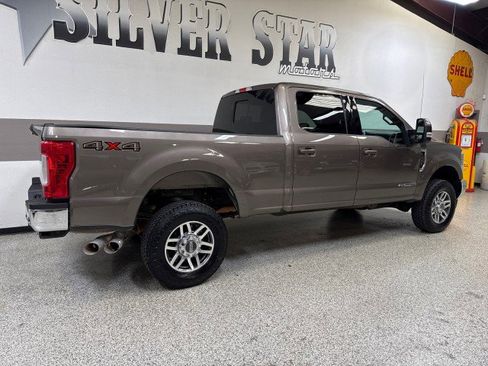 Used 2018 Ford F250 Lariat w/ Camper Package image 50