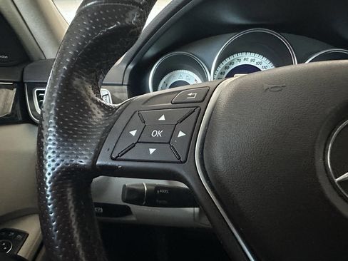 Used 2015 Mercedes-Benz E 350 Sedan image 32
