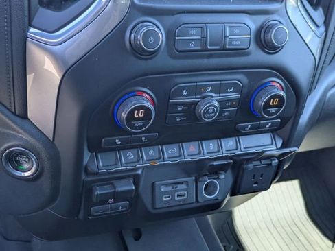 Used 2020 Chevrolet Silverado 1500 LT w/ All-Star Edition AWD/4WD image 19