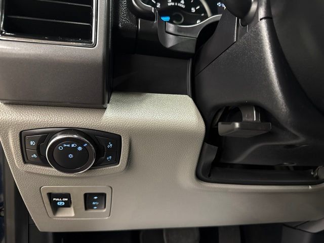 Used 2018 Ford F150 XLT w/ Equipment Group 302A Luxury AWD/4WD image 21