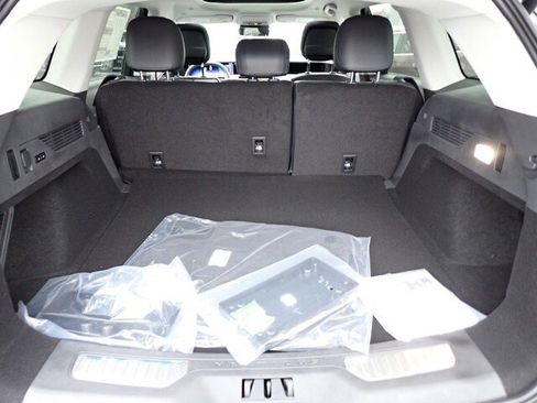 New 2026 Lincoln Nautilus Reserve w/ Jet Appearance Package image 12