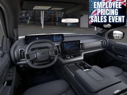 New 2026 Ford Expedition Platinum w/ Stealth Performance Package AWD/4WD image 9