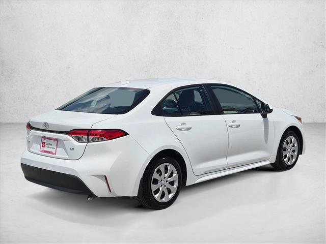 Used 2025 Toyota Corolla LE FWD image 5