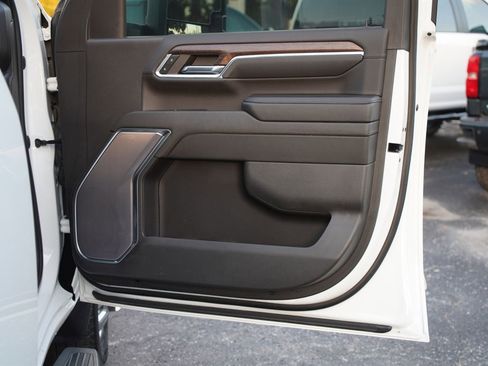 Used 2024 Chevrolet Silverado 3500 High Country w/ Technology Package image 51