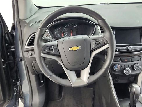 Used 2022 Chevrolet Trax LT w/ Driver Confidence Package AWD/4WD image 22