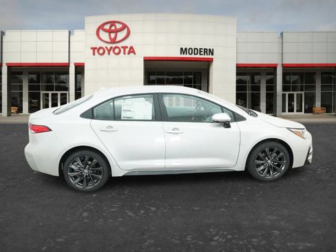 New 2026 Toyota Corolla SE FWD image 2