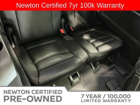 Used 2023 Cadillac XT6 Sport w/ Technology Package AWD/4WD image 24