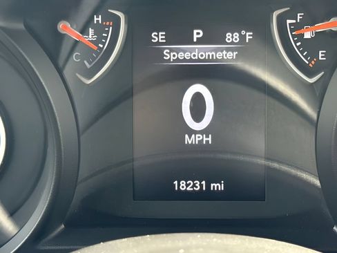 Used 2025 Jeep Wrangler Unlimited Sport AWD/4WD image 20