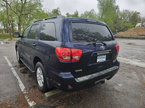 Used 2008 Toyota Sequoia SR5 AWD/4WD image 3