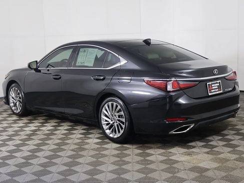 Used 2023 Lexus ES 350 w/ Ultra Luxury Package image 12