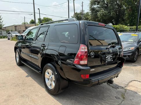 Used 2005 Toyota 4Runner SR5 RWD image 5