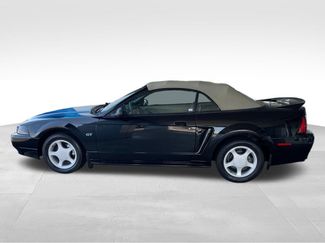Used 2000 Ford Mustang GT RWD video 2