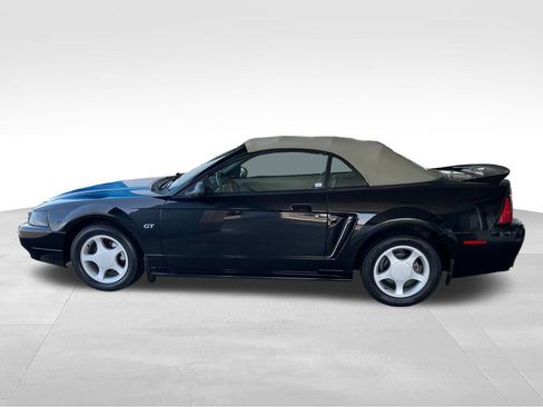 Used 2000 Ford Mustang GT RWD image 2