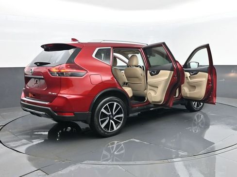 Used 2020 Nissan Rogue SL image 30