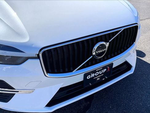 Used 2022 Volvo XC60 B5 Momentum w/ Climate Package image 29