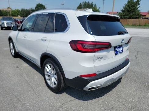 Used 2021 BMW X5 xDrive40i w/ Premium Package image 5
