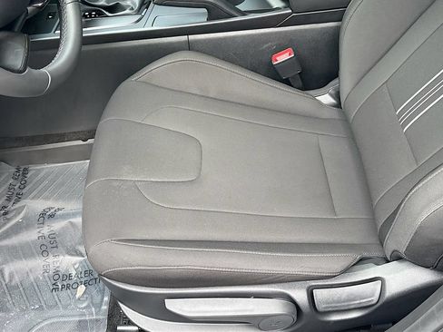 Used 2025 Hyundai Elantra Sport FWD image 18