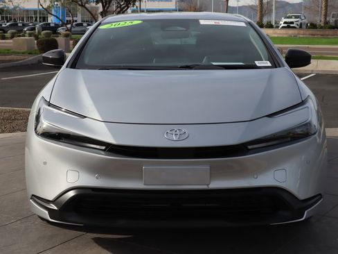 Certified 2025 Toyota Prius LE image 2