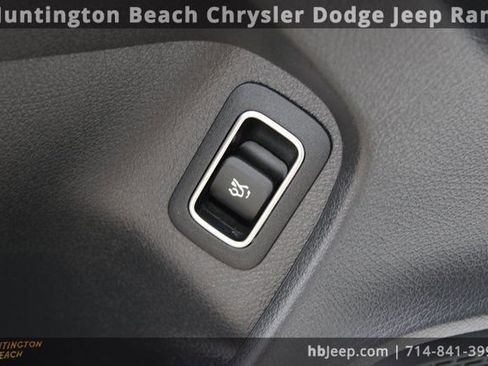 Used 2022 Mercedes-Benz CLA 35 AMG 4MATIC image 16