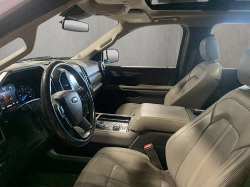 Used 2018 Ford Expedition Max Limited w/ Equipment Group 302A AWD/4WD image 8