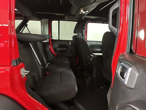 Used 2022 Jeep Wrangler Unlimited Sport AWD/4WD image 27