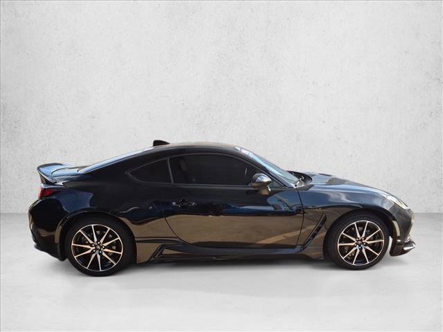 Used 2023 Toyota GR86 RWD image 4