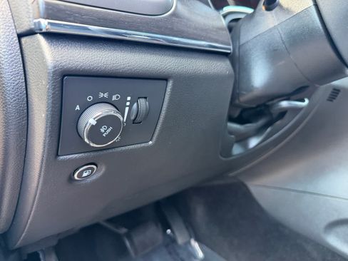 Used 2018 Jeep Grand Cherokee Limited AWD/4WD image 24