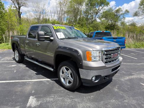 Used 2013 GMC Sierra 2500 SLE w/ HD SLE Premium Package AWD/4WD image 9