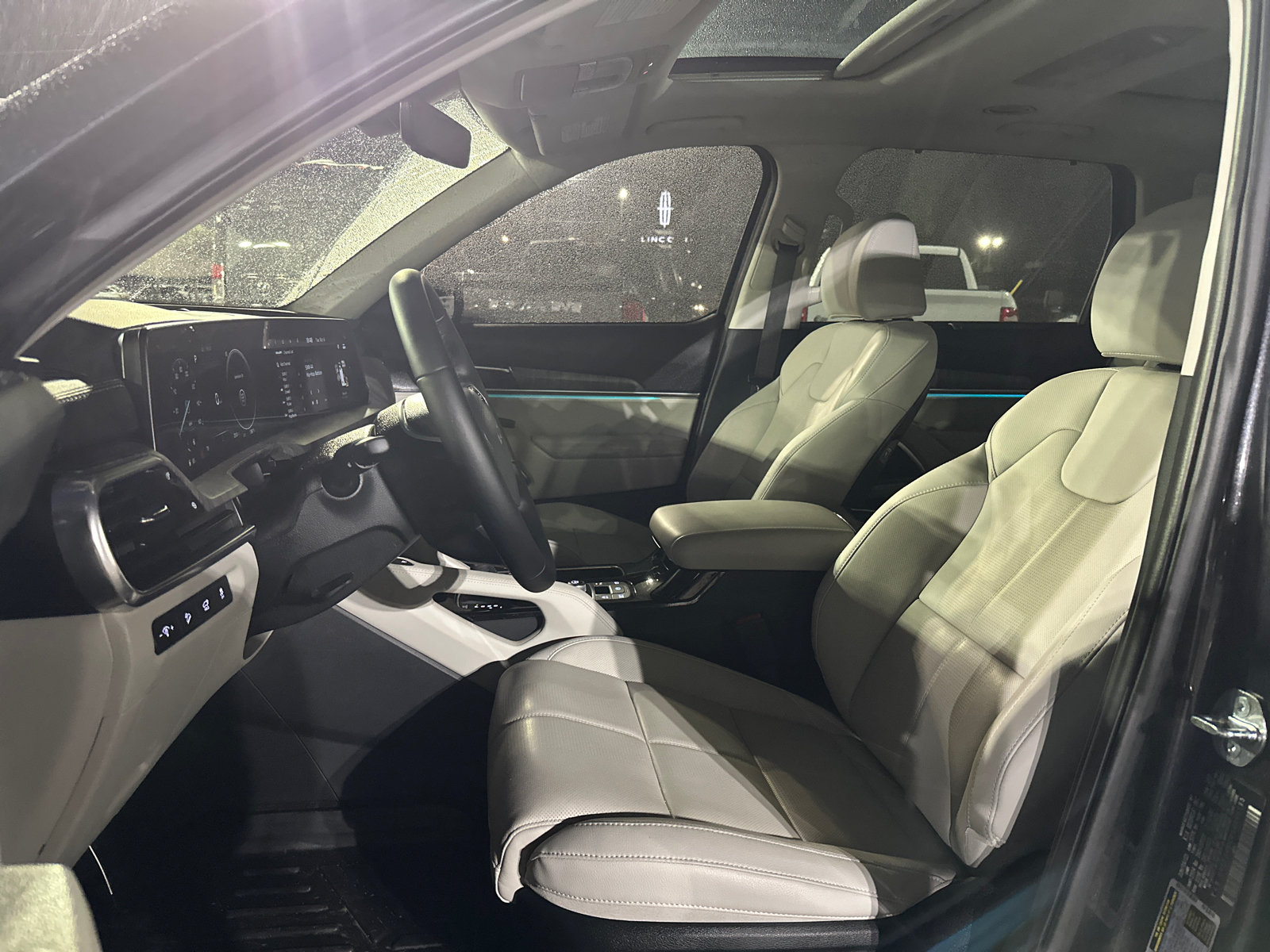 Used 2025 Kia Telluride SX FWD image 10
