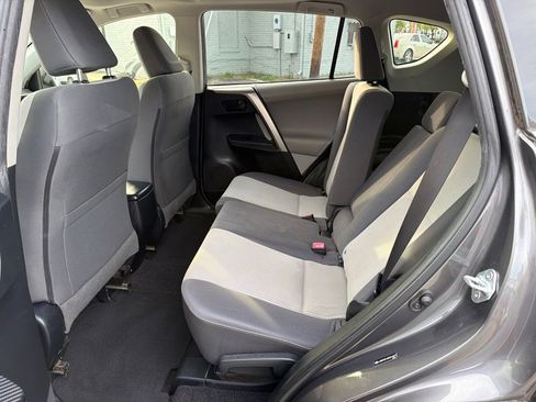 Used 2013 Toyota RAV4 XLE image 20