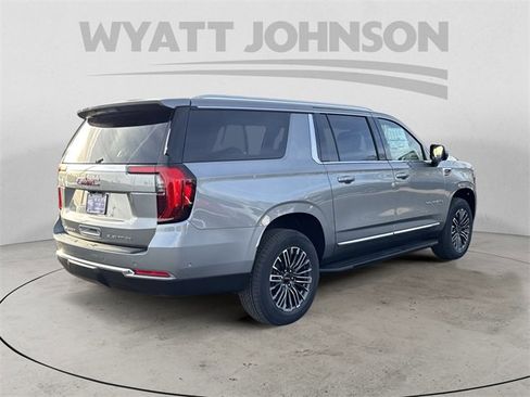New 2026 GMC Yukon XL Elevation image 5