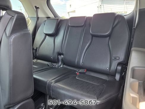 Used 2025 Kia Carnival FWD image 12