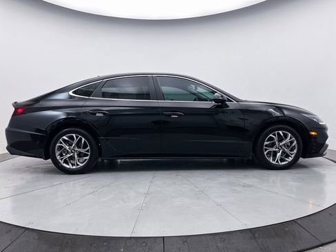 Used 2022 Hyundai Sonata SEL image 16