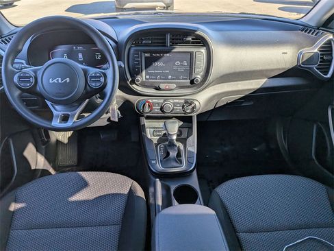 Used 2024 Kia Soul LX w/ Option Group 015 image 24