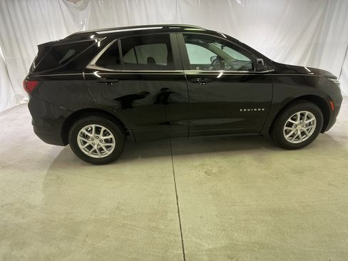 Used 2023 Chevrolet Equinox LT image 12