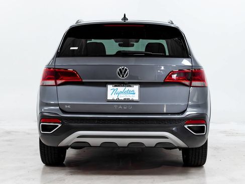 Used 2024 Volkswagen Taos SE FWD image 29