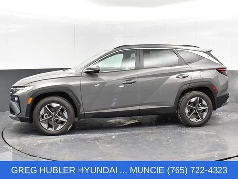 Used 2025 Hyundai Tucson SEL AWD/4WD image 13