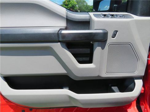 Used 2021 Ford F250 XL w/ STX Appearance Package AWD/4WD image 11