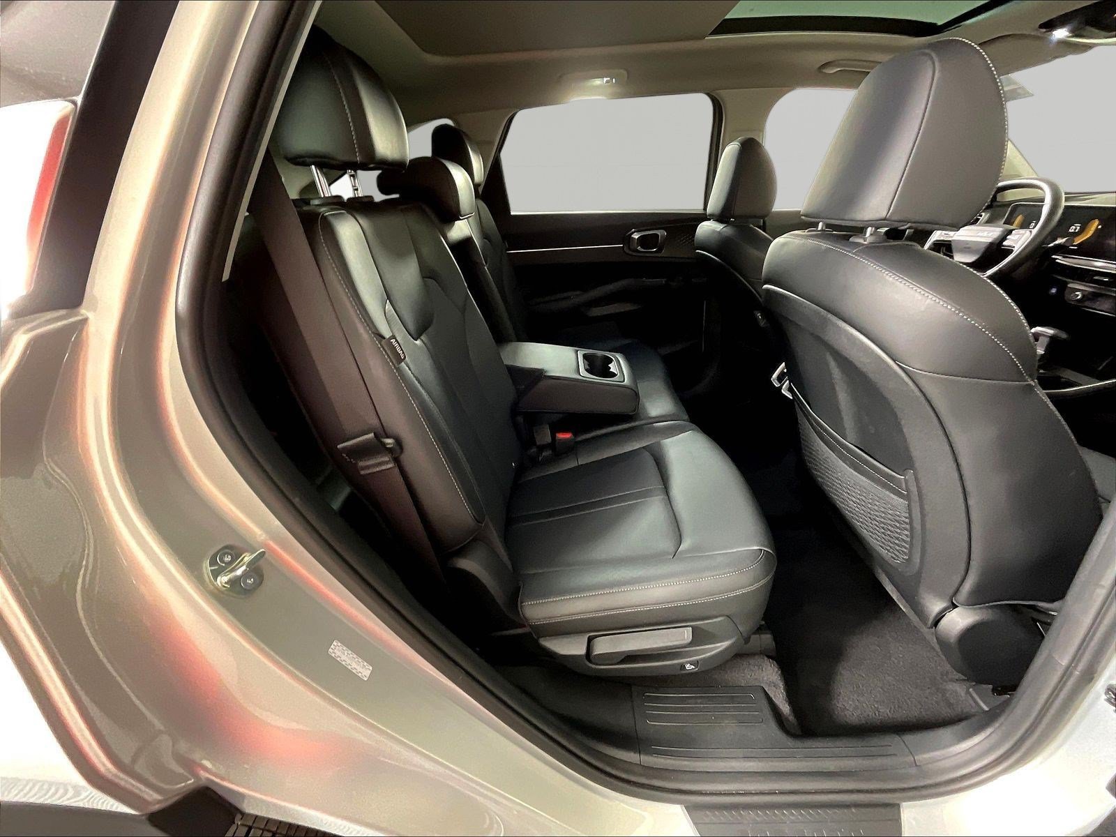 Certified 2026 Kia Sorento S w/ S Panoramic Sunroof Package FWD image 25