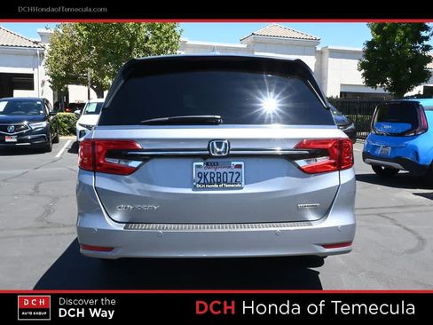 Certified 2024 Honda Odyssey Touring image 6