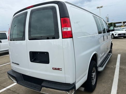 Used 2024 GMC Savana 2500 w/ Driver Convenience Package RWD image 12