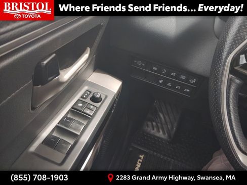 Used 2022 Toyota Tundra Limited AWD/4WD image 23