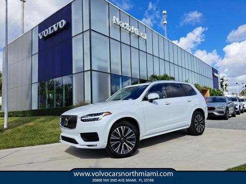 Used 2021 Volvo XC90 T5 Momentum w/ Protection Package Premier image 1