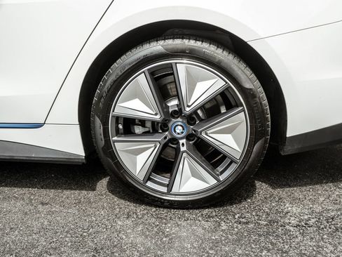 Used 2023 BMW i4 eDrive35 w/ Premium Package RWD image 33