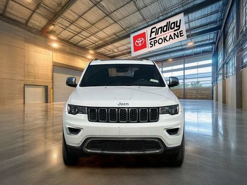 Used 2018 Jeep Grand Cherokee Limited AWD/4WD image 2
