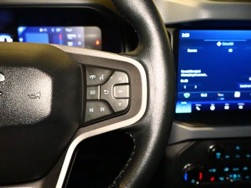 Used 2023 Ford Bronco Everglades image 13