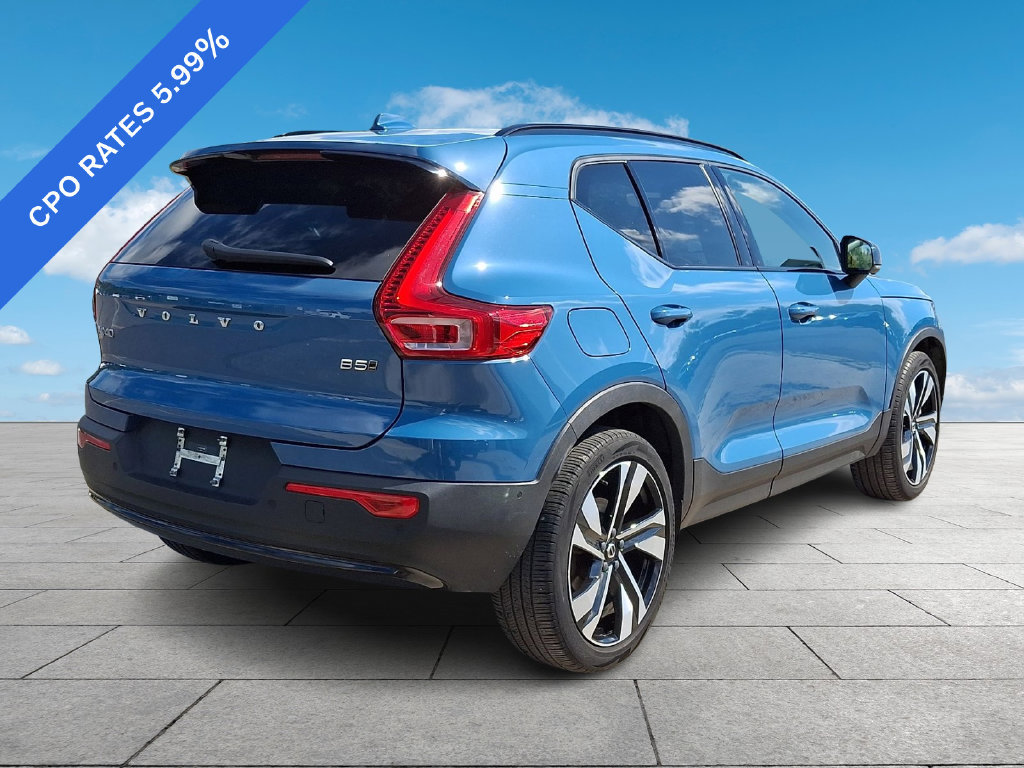 Used 2023 Volvo XC40 B5 Ultimate w/ Protection Package Premier AWD/4WD image 6