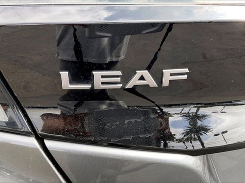 Used 2023 Nissan Leaf S FWD image 8