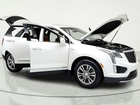 Used 2021 Cadillac XT5 Premium Luxury w/ LPO, Floor Liner Package FWD image 14