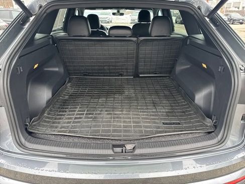 Certified 2021 Volkswagen Atlas Cross Sport SE image 30